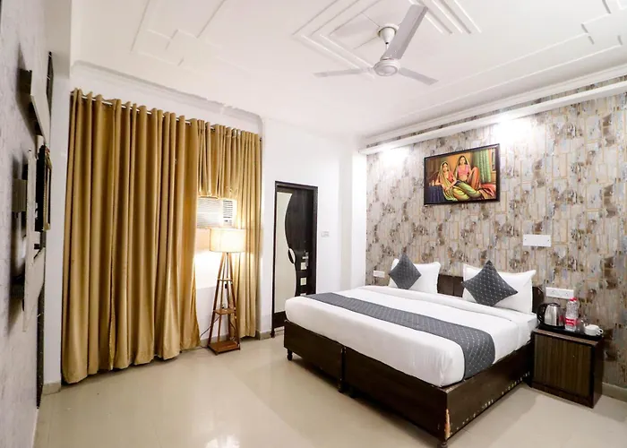 Stay Villa Near Delhi AirportVilla